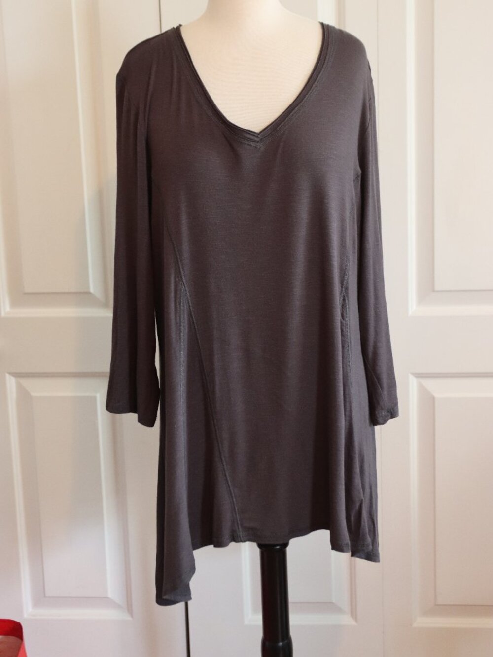 New Directions Long Sleeve Tunic Top Assymetric Hem Size XL Charcoal Grey